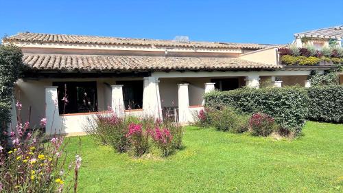 San Teodoro City Centre Apartment | ISS Travel, San Teodoro 1 - 100 m from Cala d'Ambra Beach