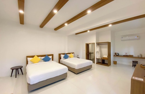 Sichon Hotel | Issara Beach Resort