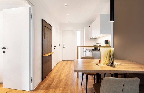 Berg/Monte Apartment | Apartment 'Weingut Gasshof Mathias' with Mountain View, Shared Pool and Wi-Fi