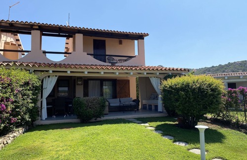 Baja Sardinia Villa | Ca’ Giulia Baja Sardinia-Costa Smeralda. Lovely sea view villa with garden.