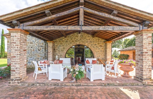 Castroncello Villa | Villa in Castroncello with 6 bedrooms sleeps 12