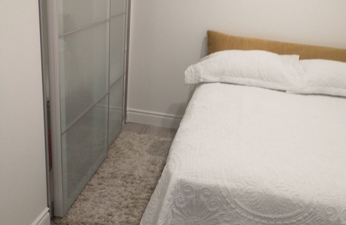 Amherstview Bed & Breakfast | It is a cozy place to be in a safe neighborhood. Welcome!