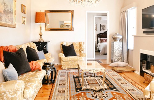 Sea Lake House | “It is by far the nicest and cleanest Airbnb we have ever stayed at”.