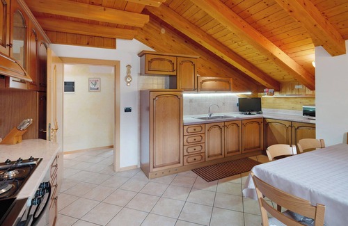 Livinallongo del Col di Lana Apartment | Apartment 'Marmolada' with Mountain View, Shared Garden and Wi-Fi