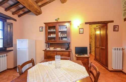 Bivio Lugnano House | Holiday Home Monte with Pool and Forest Trails