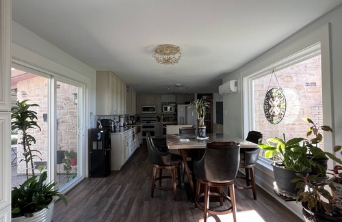 Weatherford House | It's A Couple's Affair! "This is a 1-bedroom shared space"