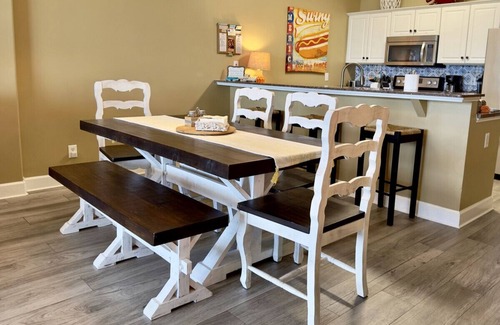 Orange Beach East Condo | It's A Shore Thing! Regency Isle #402 BOOK NOW FOR SUMMER