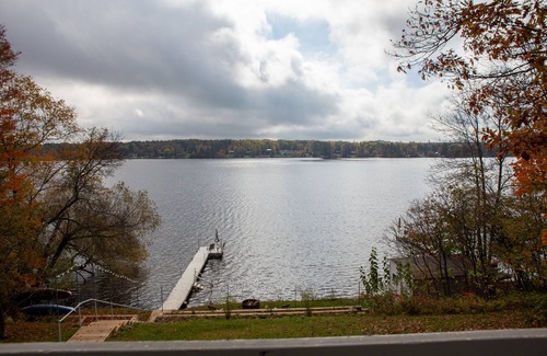 Duluth House | "It's All Good" at Pike Lake