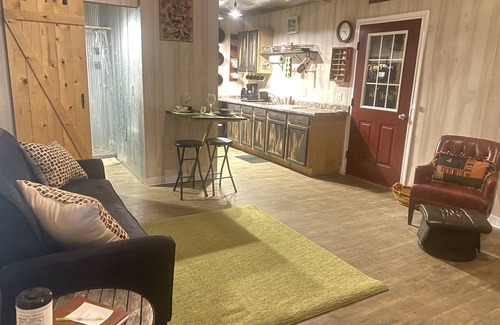 Trappist Cottage | It’s Quit’n Time ❤️ Lost On Purpose Retreat❤️ Sleeps 5