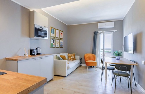 Porto Recanati Apartment | Italian Experience- Suite MareConero