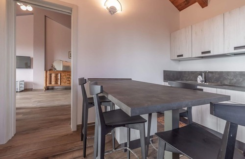 Serrungarina House | Italian Experience - Alloro Holiday Home