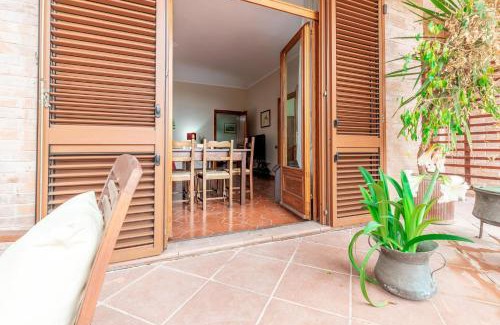 Carassai Villa | Italian Experience-Villa Rosso Corbezzolo