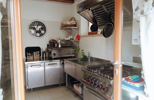 Assisi Other | Italian farmhouse in the countryside with 7 bedrooms and large pool