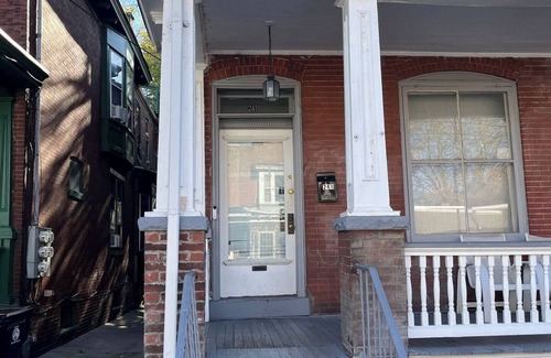 Harrisburg - Hershey Apartment | Italian Lake and Susquehanna River friendly Lodge.