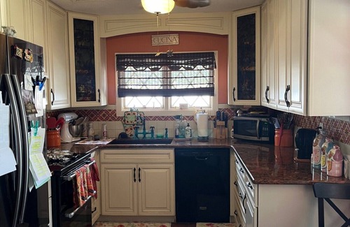 Venice East House | Italian/Mediterranean 2-bedooom home in Venice, FL near golf courses.