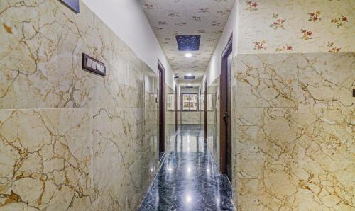 Manikonda Hotel | Itsy Hotels J A Royal Suites Manikonda