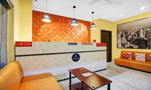 Taltala Hotel | Itsy Hotels Transit Express Near Sealdah Station