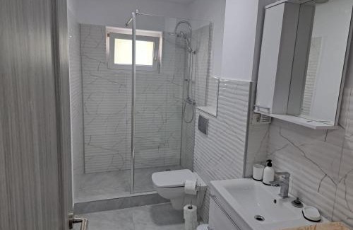 Zarnesti Apartment | Iulia și Alex