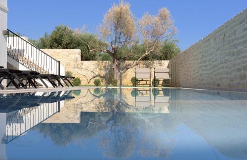 Perama Villa | Ivory Villa, Pool, Heated SpaWhirlpool, Sauna & Gym, By ThinkVilla