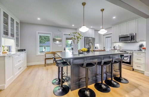 Sombra House | Ivy Cottage River Retreat Relax on the dock and watch the ships go by!