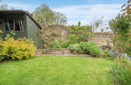 Crich House | Ivy Dene