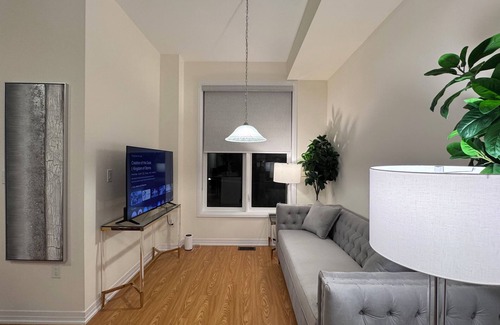 Richmond Hill House | Ivylea Beauty: Elegant Escape in a Tranquil Settingnn