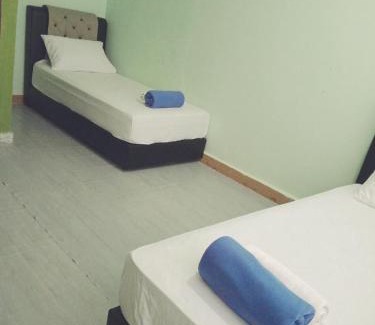 Kampung Nail Hotel | IZ Budget