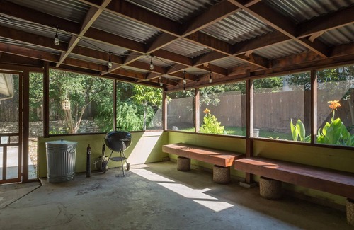 Parker Lane House | Izabella - 5 minutes to downtown!!