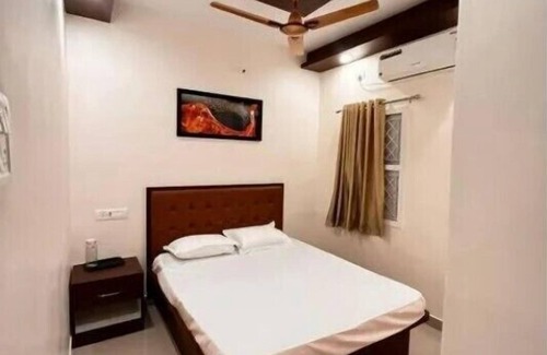 Nanganallur Apartment | Izi Airport Stay
