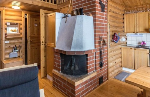 Akaslompolo House | Jänkäluppo I by Interhome