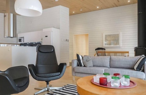 Vaala House | Järvenranta by Interhome
