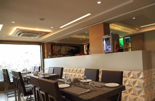 Palsana Hotel | J.D HOTEL