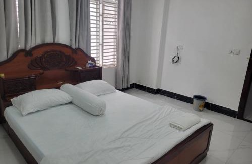 Mean Chey House | J Guesthouse and Restaurant