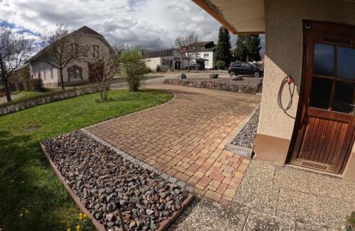 Wutoeschingen Apartment | J&J Apartment