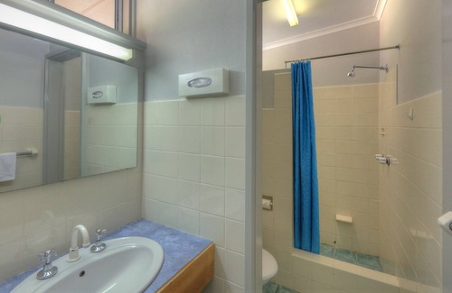 Clarenza Hotel | Jacaranda Motor Lodge