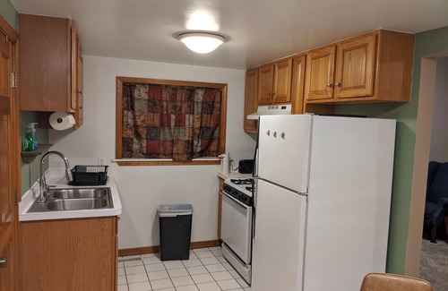 Monroe Apartment | Jack's Joint's Fully Furnished Apt # 1 near water sports and downtown!
