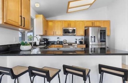 North Las Vegas House | Jackpot Junction: Arcade, Pool Table, & Hot Tub