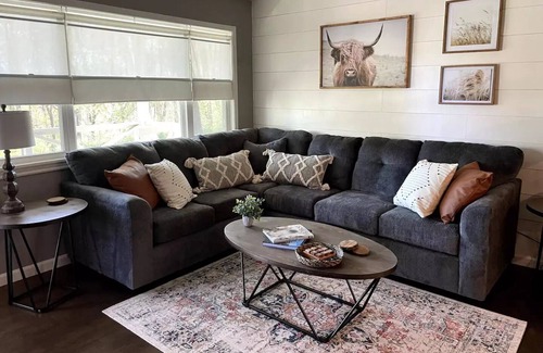 Fort Smith House | JACKSON HILL MODERN FARMHOUSE