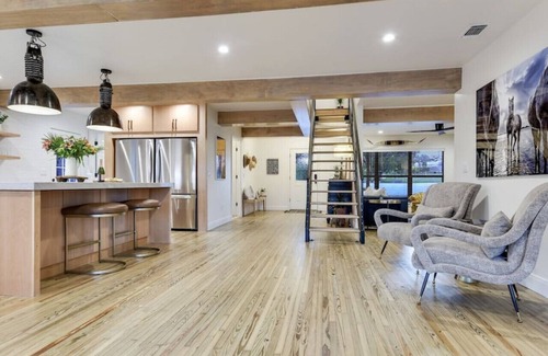 Wimberley House | Jacob's Well Vineyard