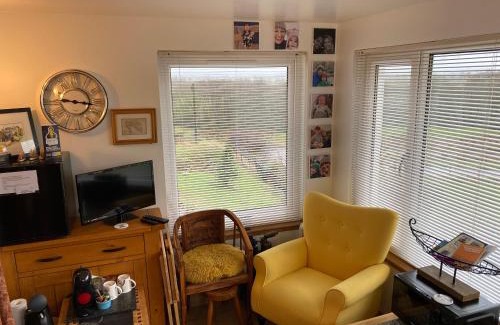 Dumfries Bed & Breakfast | Jacquie's B&B -Dumfries-Room with a view