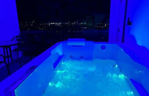 Bophut Apartment | Jacuzzi bedroom with stunning sea view