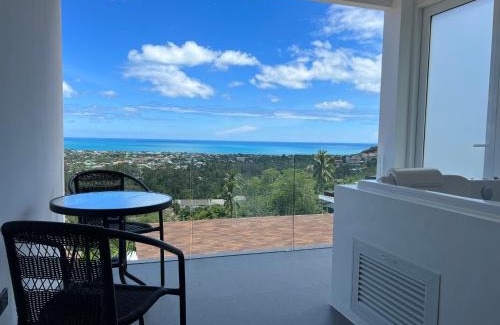 Bophut Apartment | Jacuzzi bedroom with stunning sea view
