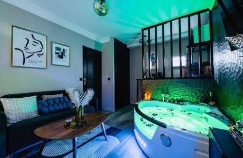Les Muriers Apartment | Jacuzzi Deluxe - Penthouse