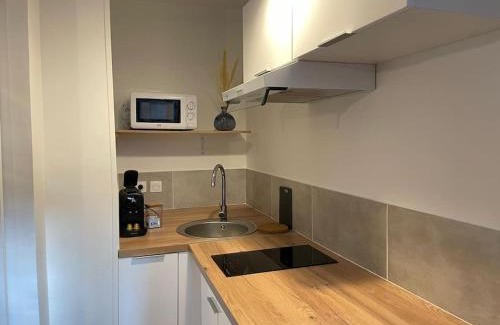 Cote Ouest Ormeaux Apartment | Jacuzzi extérieur privé sans aucun vis-à-vis
