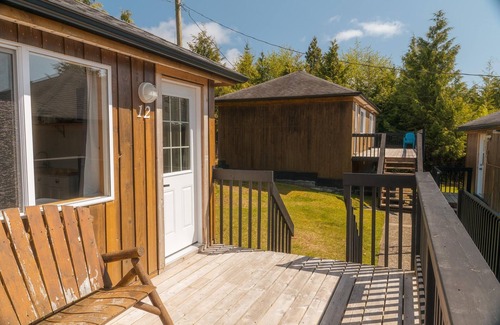 Ucluelet Cottage | Jacuzzi Suite | Ocean View