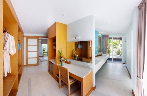 Khuk Khak Beach Villa | Jacuzzi Villa in Khao Lak with a romantic outdoor Jacuzzi JV#17