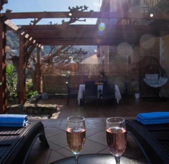 Theriso House | Jacuzzi Villa Nena