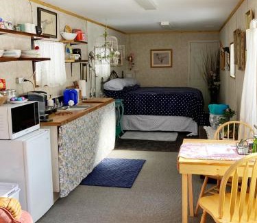 Jade City Bed & Breakfast | Jade City Bungalow