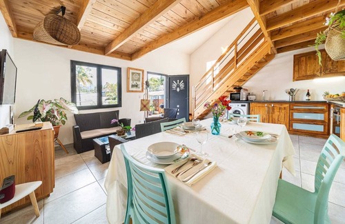 Trois Mares Apartment | Jade vine location 2