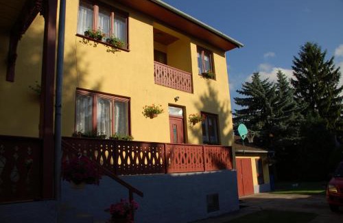 Nagymaros Apartment | Jakus Ház